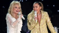 Nach dem Tod von Dolly Parton nahm Miley Cyrus nun mit bewegenden Worten Abschied von ihrer ...