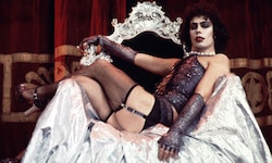 Tim Curry schrieb als Frank-N-Furter in der „Rocky Horror Picture Show“ Geschichte. Am ...