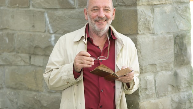 Robert Schneider (65) erinnert sich an sein erstes Buch, das zuerst nur abgelehnt wurde.