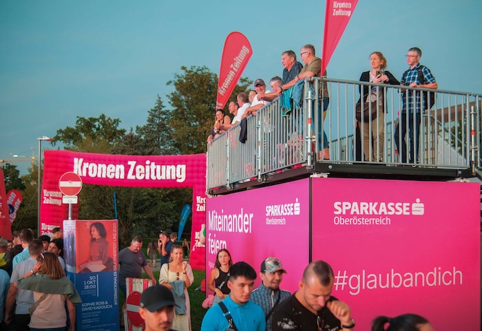 Krone-Gewinner mit der besten Sicht auf die Klangwolke