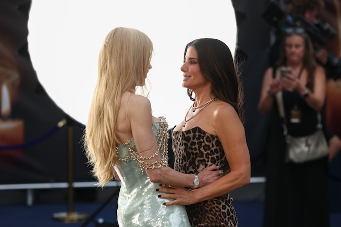 Die Hollywood-Beautys schlüpfen wieder in die Rollen der „zauberhaften Schwestern“ Gillian und ...