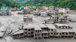 Die Sturzflut mit darauffolgenden verheerenden Überschwemmungen im Himalaya-Gebiet hat am ...