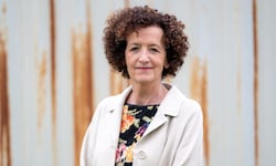 Maja Haderlap ist eine österreichische Schriftstellerin, Lyrikerin und Übersetzerin, die zur ...
