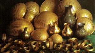 Einer der bedeutendsten Goldschätze der europäischen Bronzezeit ist in Spanien gestohlen worden.