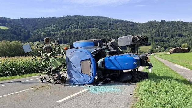 Aus bislang unbekannter Ursache fuhr die Jugendliche mit ihrem Traktor auf das rechte ...