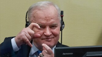 Der Kriegsverbrecher Ratko Mladić ist im Alter von 83 Jahren in einem Gefängniskrankenhaus ...