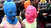Ausgerechnet eine ehemalige Aktivistin des regierungskritischen Kollektivs Pussy Riot ...