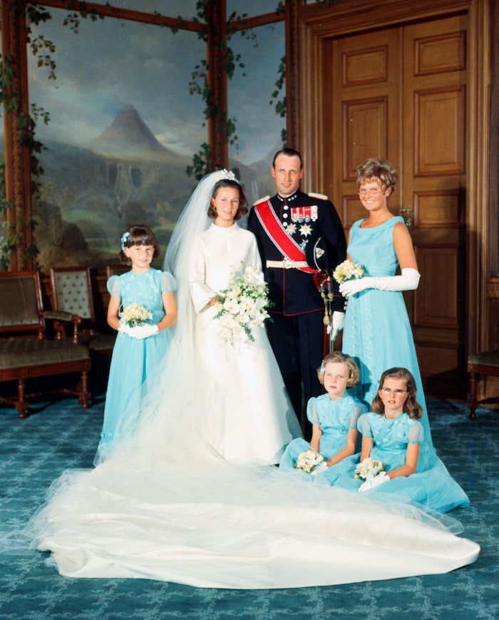 1968 heiratete König Harald seine Sonja.