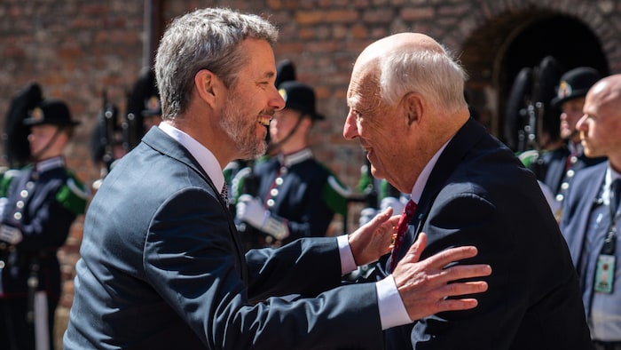 König Frederik von Dänemark hatte eine enge Verbindung zu König Harald von Norwegen.