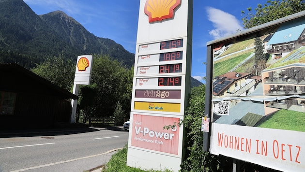 Erschreckende Werte warten auf Autofahrer bei der Tankstelle.