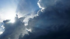 Nach den teils heftigen Niederschlägen beruhigt sich die Wetterlage am Samstag – und auch die ...