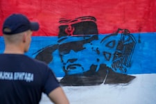 Der verurteilte Kriegsverbrecher Ratko Mladic könnte trotz seiner Taten ein Staatsbegräbnis in ...