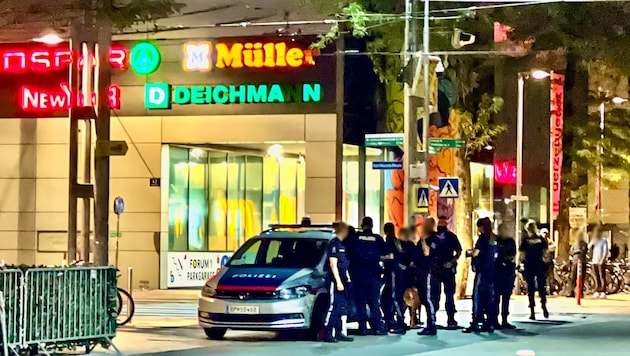 Nächtlicher Einsatz am Hauptbahnhof – sogar ein Polizeihund war dabei.