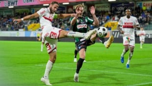 Daniel Maderner (li.) will sich mit vollem Einsatz zurück in die Startelf spielen.