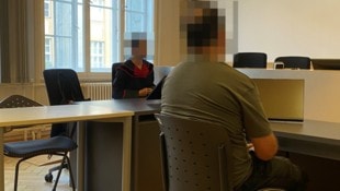 Der Angeklagte zeigte sich vor der Richterin recht naiv – die nahm ihm die Unschuldsmiene aber ...