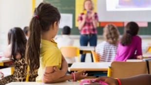 Außerordentliche Schüler können dem Unterricht aufgrund des Deutschdefizits nicht folgen. 