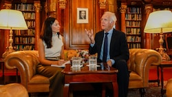 Entertainer und Moderator Harald Schmidt im Gespräch mit „Krone“-Redakteurin Elisa Torner – auf ...
