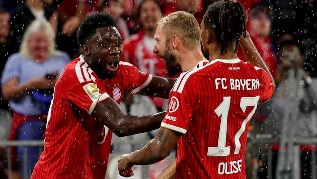 Jubilation among the Bayern players and Konrad Laimer