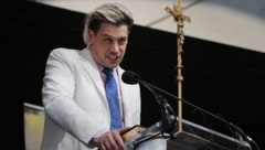 Milo Yiannopoulos, prominentes Gesicht der US-Rechtsextremen, wurde nun selbst von der von ihm ...