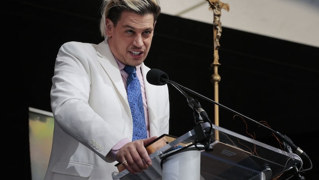 Milo Yiannopoulos, prominentes Gesicht der US-Rechtsextremen, wurde nun selbst von der von ihm ...