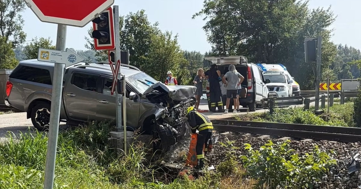 Unfall an Bahnkreuzung fordert einen Verletzten