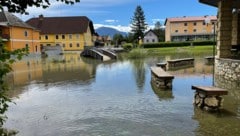 Wenn das Wasser über die Ufer tritt, sind die wenigsten gegen die entstehenden Schäden ...