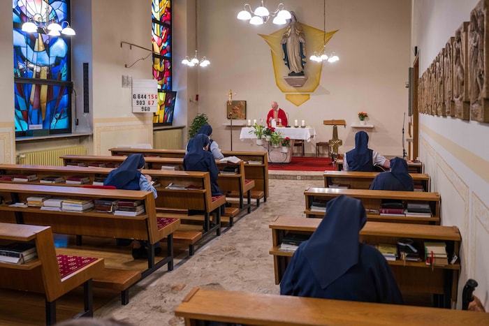 Der letzte Samstagsgottesdienst wurde mit Pfarrer Anton Novinscak gefeiert.