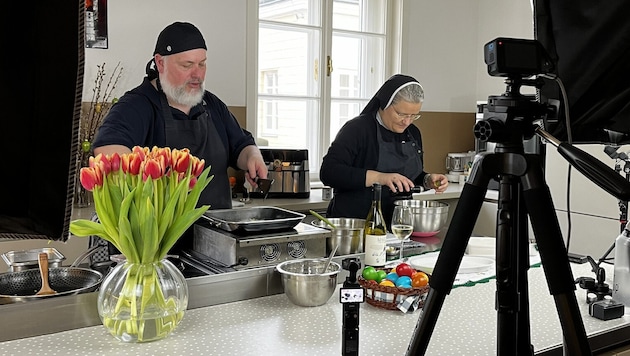 Filipitsch beim Dreh für den Podcast „Das tägliche Brot“. Das Format verbindet Kulinarik, ...
