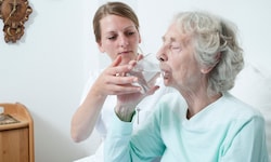 Vor allem in Gesundheitseinrichtungen sind Maßnahmen gegen die Hitze gefragt.