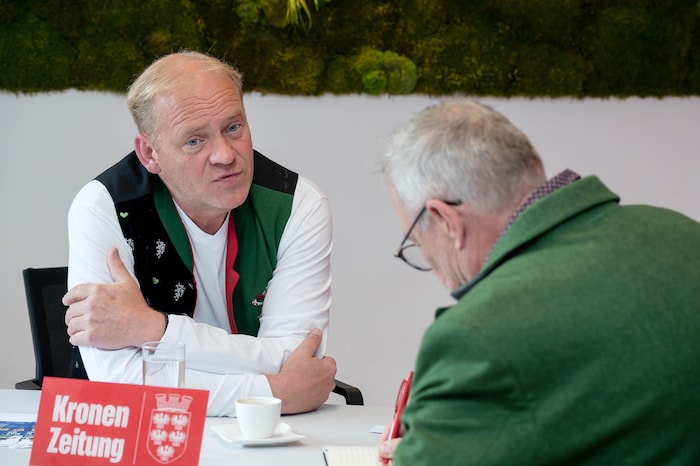 Im Gespräch mit „Krone“-Redakteur Mark Perry