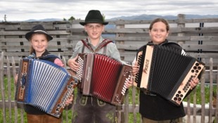 Lisa (7) und Anton (10) aus Bayern und Julia (10) aus Tamsweg sind die jüngsten Musiker.