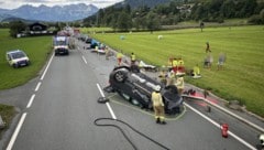 Neben der Feuerwehr Kitzbühel standen der Notarzthubschrauber „Christophorus 4“, der ...