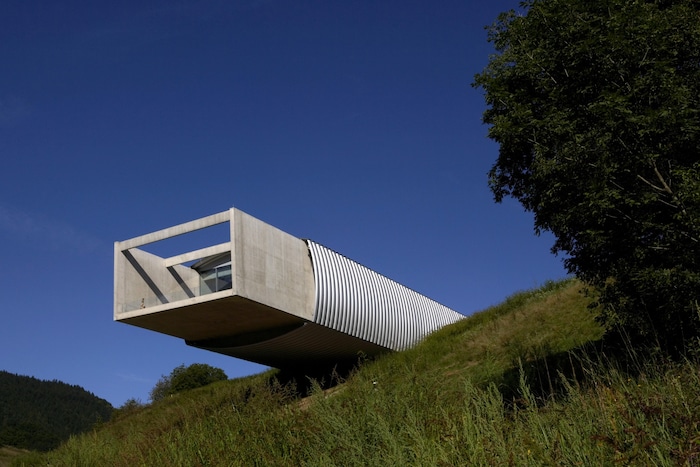 Nicht nur die Exponate, auch die Architektur des Museums Liaunig in Neuhaus sind sehenswert.