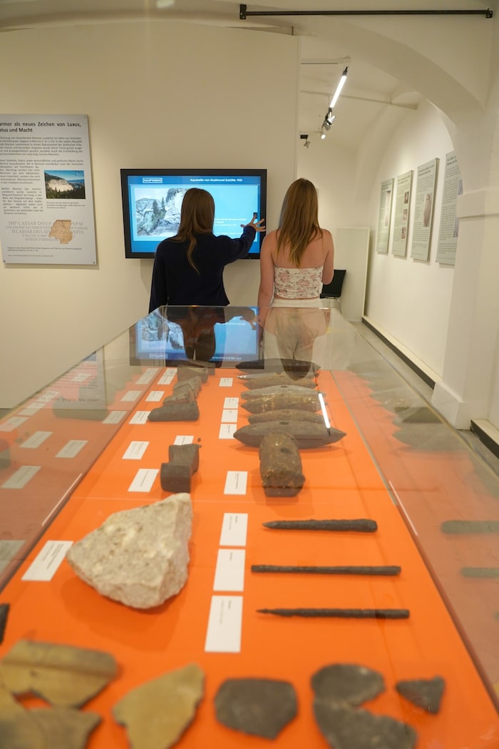 Aktuelle Römerausstellung im Lavanthaus.
