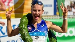 Julia Mayer