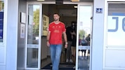 Sasa Kalajdzic am Flughafen in Linz: Der Stürmer kehrt zum LASK zurück!
