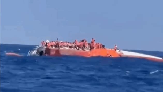 „Es gibt mehrere Tote unter den Passagieren“, erklärte der Regierungschef von Nordzypern, Ünal ...