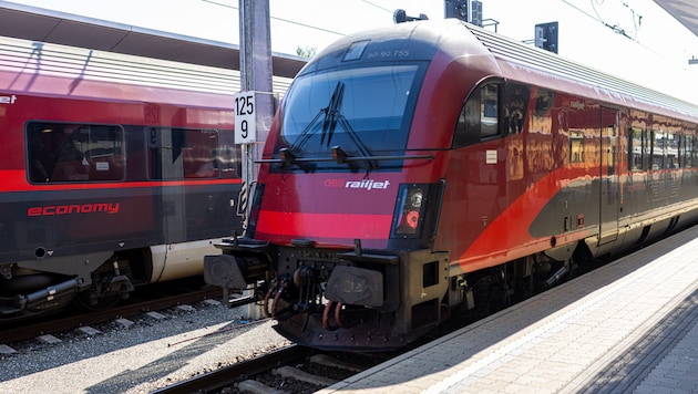 Das Reisen und Pendeln mit der Bahn wird immer beliebter.