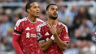 Auch 75-Millionen-Mann Cody Gakpo (re.) fehlt Liverpool heute in Linz, Van Dijk (li.) ist dabei.