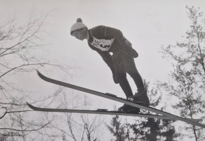 In jungen Jahren übte sich Grossegger auch im Skispringen.