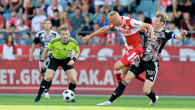 Alex Hofleitner (Mi.) und der GAK boten gegen WAC eine starke Leistung.