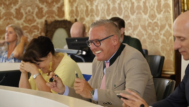 Landeshauptmann Mario Kunasek hat leicht lachen: Regierungs-Juniorpartner ÖVP mit Manuela Khom ...