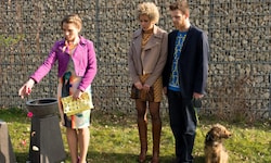 Schock für alle Soap-Fans: Die beliebten Darsteller Leonie (Maria Kempken, li.), Micki (Joy Lee ...