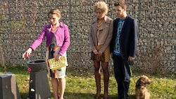 Schock für alle Soap-Fans: Die beliebten Darsteller Leonie (Maria Kempken, li.), Micki (Joy Lee ...