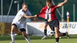 Marcel Salvenauer (l.) und Co hatten gegen Schwoich alle Hände voll zu tun.