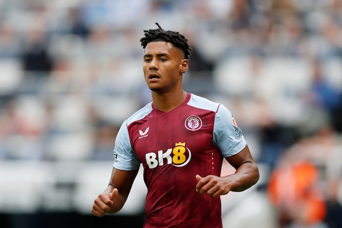 Ollie Watkins soll Benzema ersetzen.