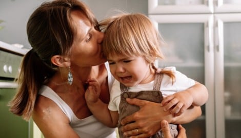 Tränen gehören bei der Eingewöhnung in den Kindergarten häufig dazu.