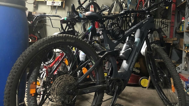 In Kellern gelagerte E-Bikes gerieten ins Visier (Symbolbild).