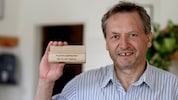 Direktor Gerhard Hackl möchte der Schule außen wie innen neues Leben einhauchen.