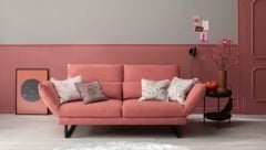 Gut geplant: Auch kleine Wohnzimmer bieten Platz für ein gemütliches Sofa.